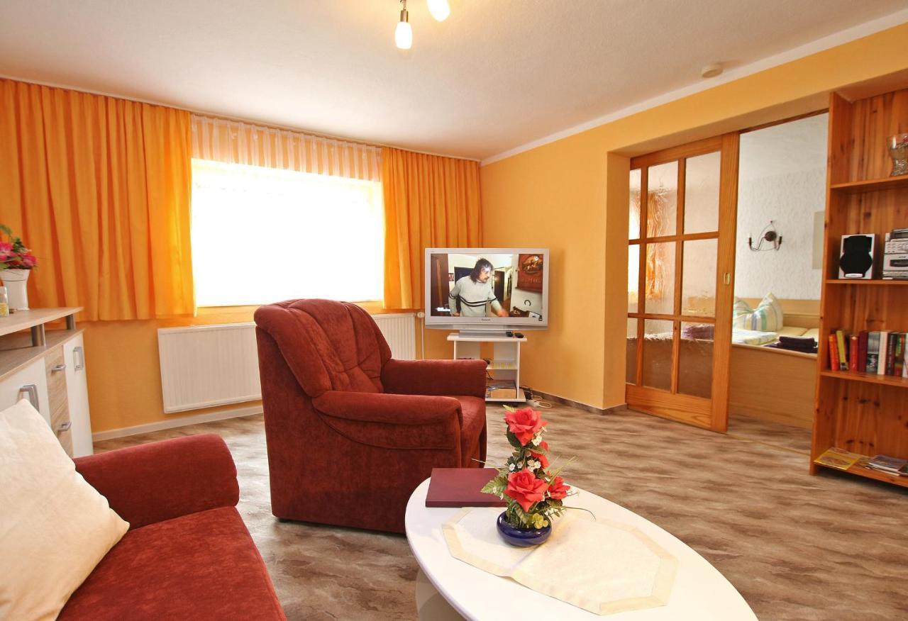 Ferienwohnung Waren See 8921 エクステリア 写真